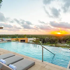 Aloft **** Tulum